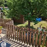 Urlaubsmagie - Ferienwohnung Tautropfen - Garten Mit Terrasse & Saisonaler Pool Apartment *