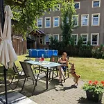 H2 - Urlaubsmagie - Garten, Pool, Terrasse, Grill