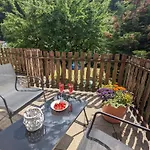 Urlaubsmagie - Ferienwohnung Tautropfen - Garten Mit Terrasse & Saisonaler Pool Apartment *