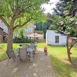 Urlaubsmagie - Ferienwohnung Tautropfen - Garten Mit Terrasse & Saisonaler Pool * Sebnitz