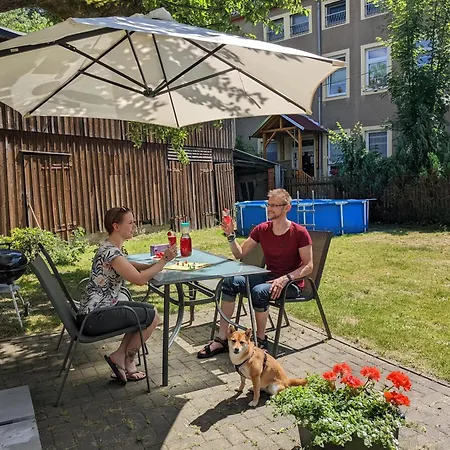 H2 - Urlaubsmagie - Garten, Pool, Terrasse, Grill Apartment Sebnitz