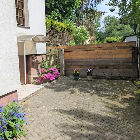 Apartment Urlaubsmagie - Tautropfen - Garten Mit Terrasse & Saisonaler Pool Sebnitz