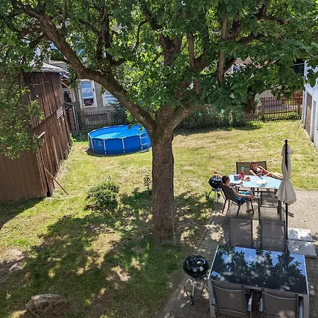 H2 - Urlaubsmagie - Garten, Pool, Terrasse, Grill Apartment